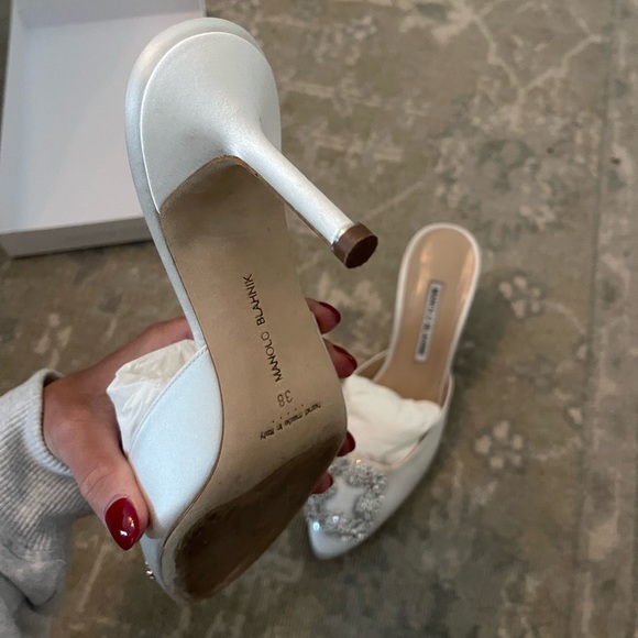 COPY - Manolo Blahnik hangisimu 70 mule - Picture 2 of 9